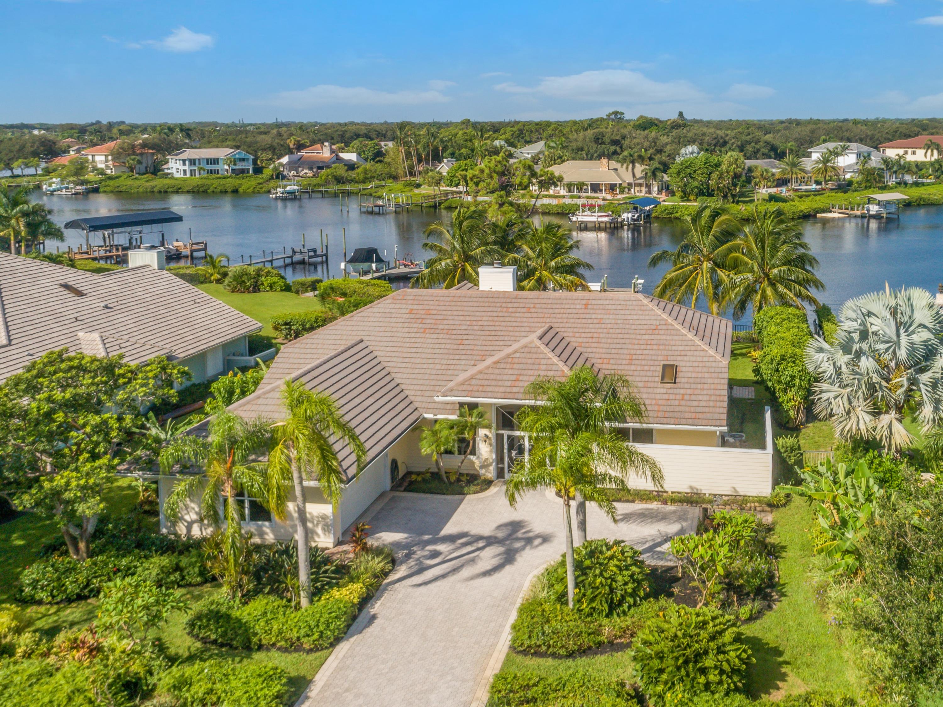 18145 Southeast Ridgeview Drive Jupiter, FL 33469 - Photo 6 of 45 18145 SE Ridgeview Dr aerials (2)
