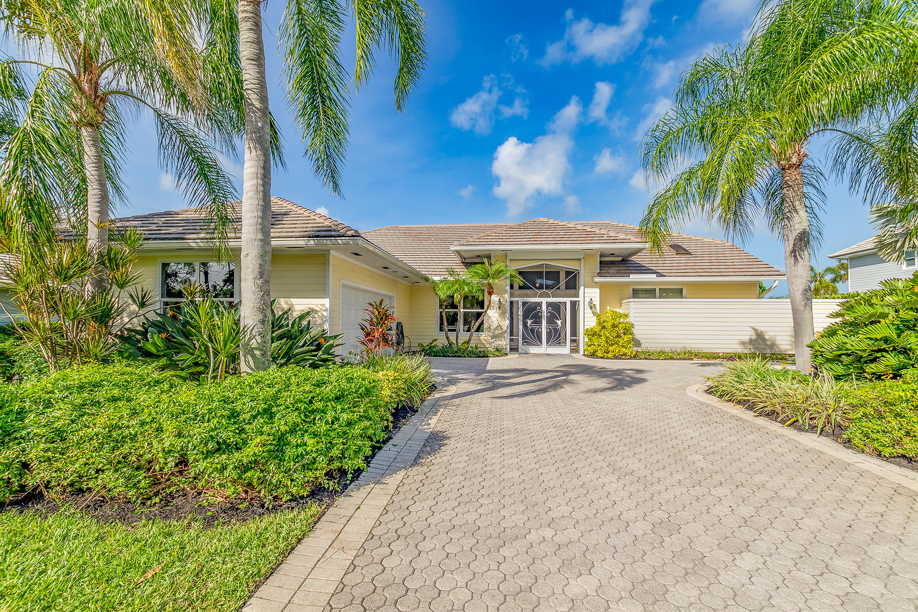 18145 Southeast Ridgeview Drive Jupiter, FL 33469 - Photo 8 of 45 18145 SE Ridgeview Dr