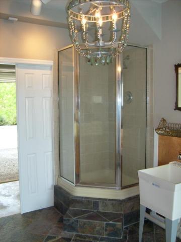 4140 Jae Valley Road Roanoke, VA 24014 - Photo 25 of 43 Shower for Pool