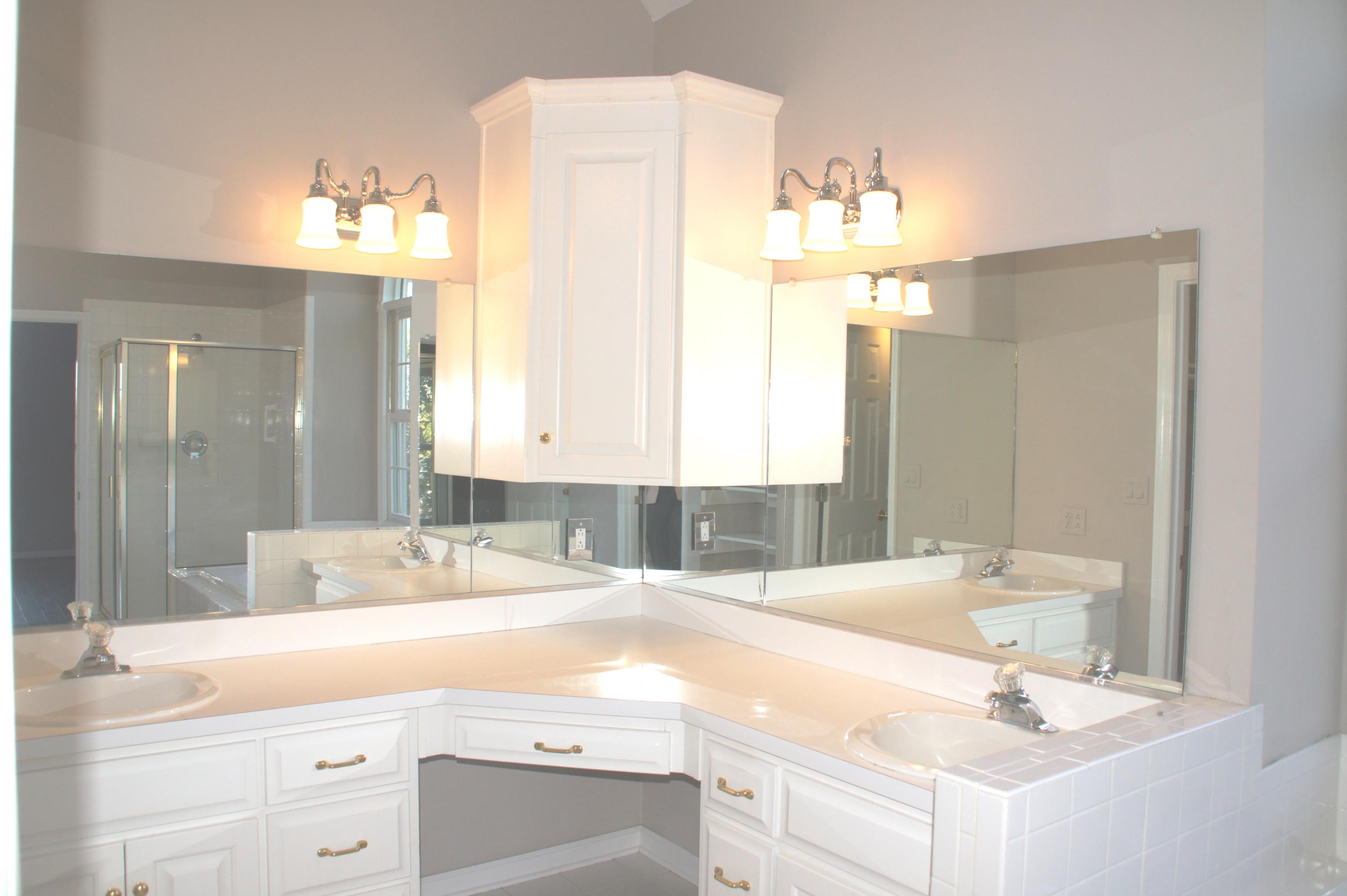 4140 Jae Valley Road Roanoke, VA 24014 - Photo 27 of 43 Double Vanity