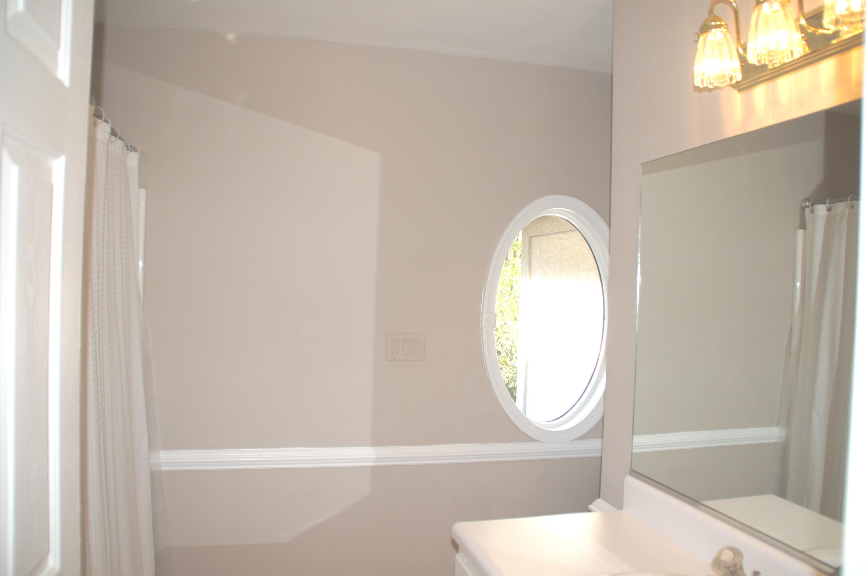 4140 Jae Valley Road Roanoke, VA 24014 - Photo 34 of 43 Upper Hall Bathroom