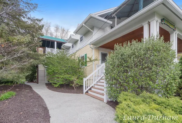 $1,295,000 | 790 Lake Street, Saugatuck, MI 49453