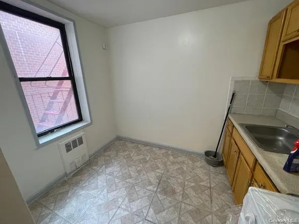 $1,895 | 87-20 175th Street | Eastwood