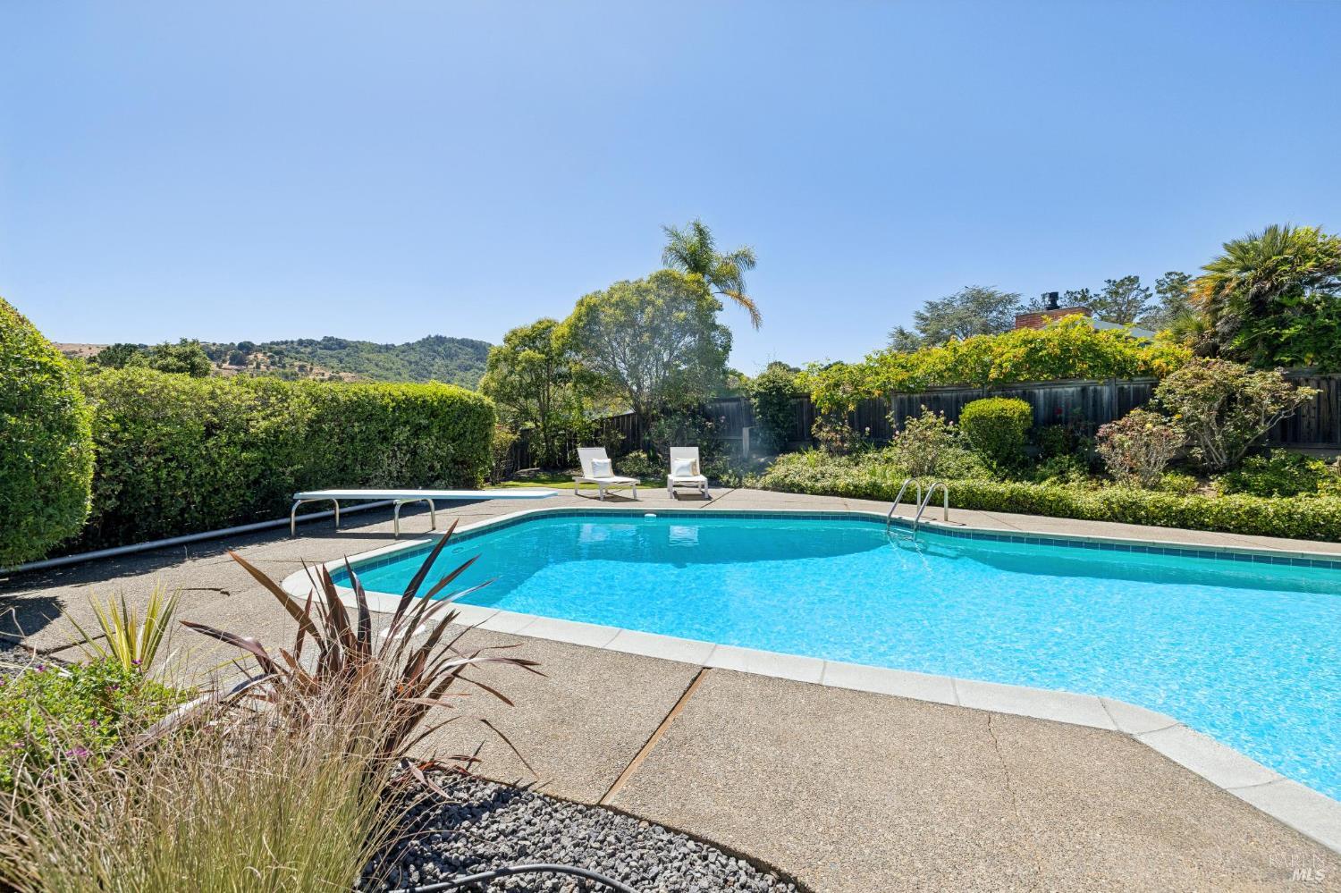 24 Mount Diablo Circle San Rafael, CA 94903 - Photo 23 of 72