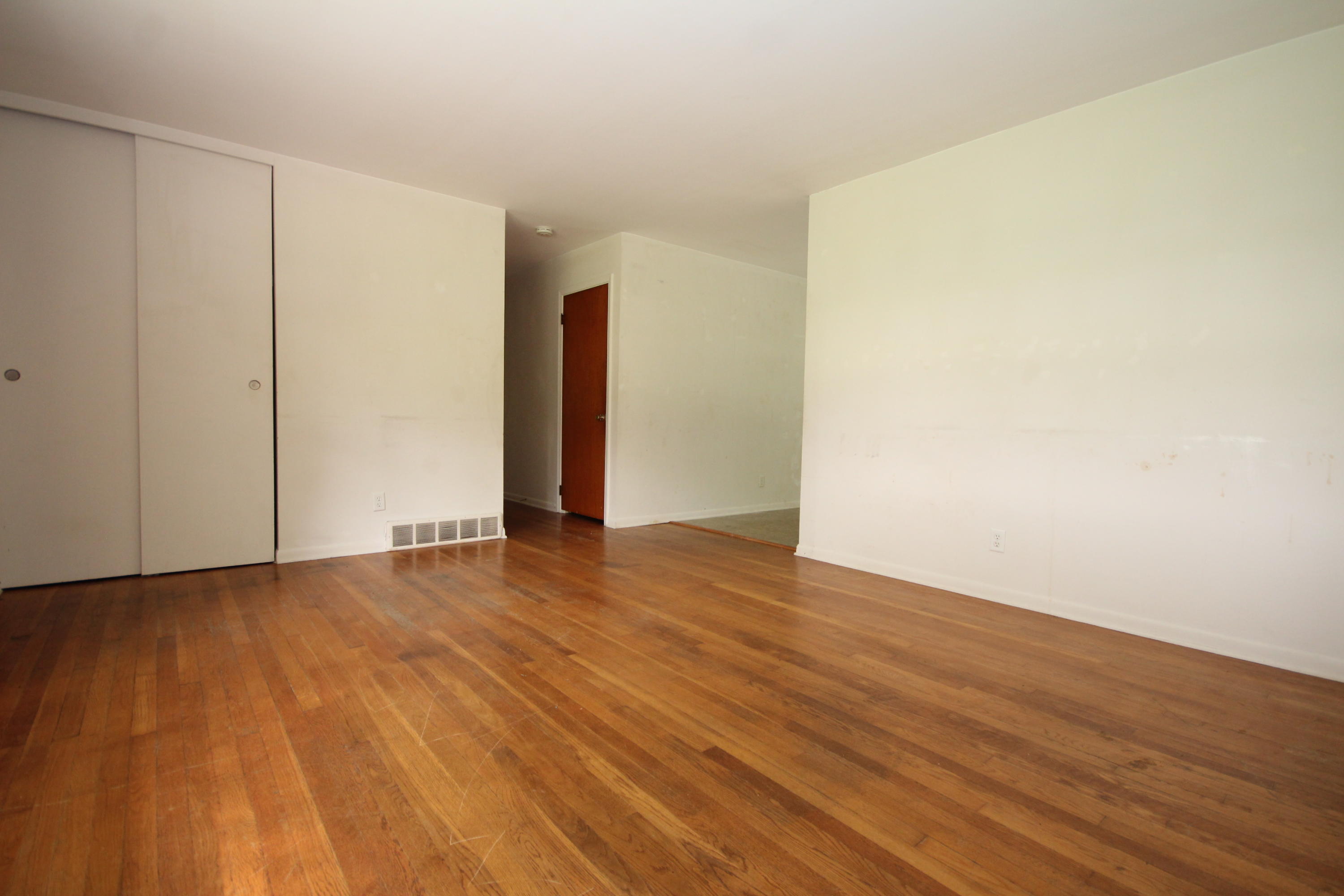 11674 Portage Road Portage, MI 49002 - Photo 5 of 20 5