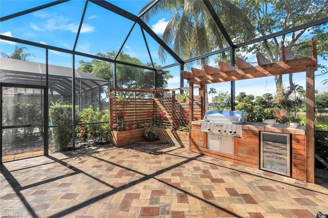 a view of outdoor kitchen
