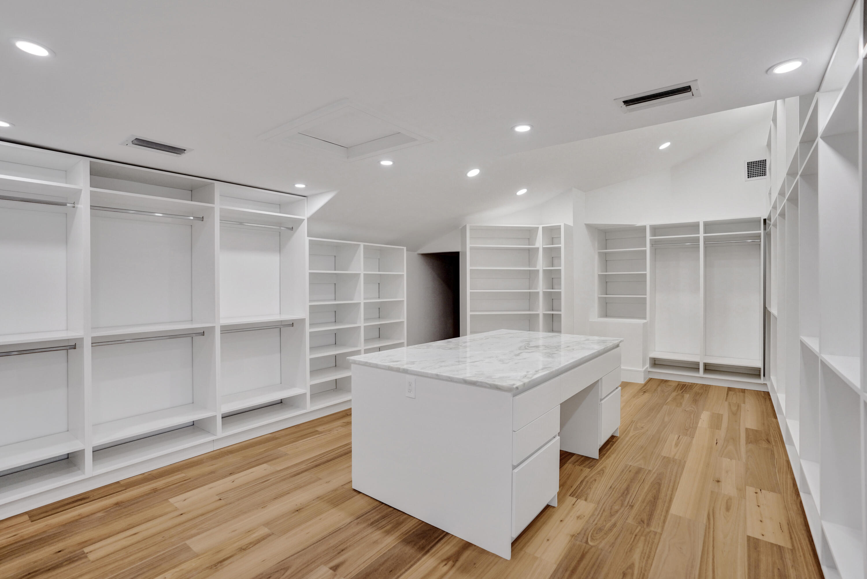 961 Iris Drive Delray Beach, FL 33483 - Photo 19 of 59 Primary Closet