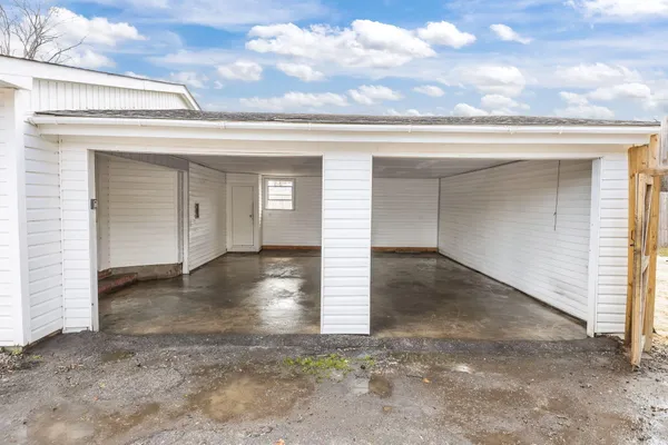 $364,999 | 725 South Live Oak Drive, Moncks Corner, SC 29461