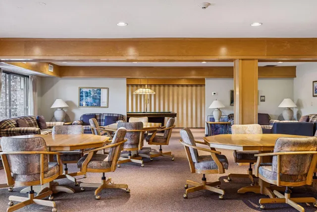 $114,999 | 4120 Parklawn Avenue, Unit 228, Edina, MN 55435