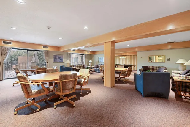 $114,999 | 4120 Parklawn Avenue, Unit 228, Edina, MN 55435