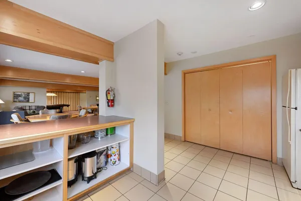 $104,900 | 4120 Parklawn Avenue, Unit 228, Edina, MN 55435