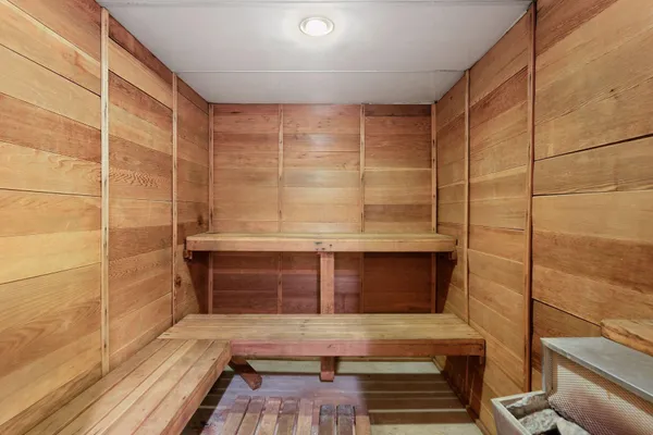 $104,900 | 4120 Parklawn Avenue, Unit 228, Edina, MN 55435