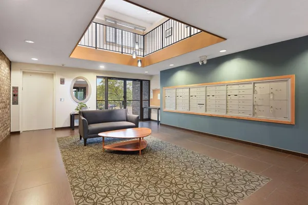 $104,900 | 4120 Parklawn Avenue, Unit 228, Edina, MN 55435