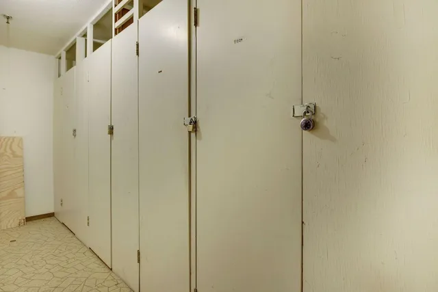 $114,999 | 4120 Parklawn Avenue, Unit 228, Edina, MN 55435