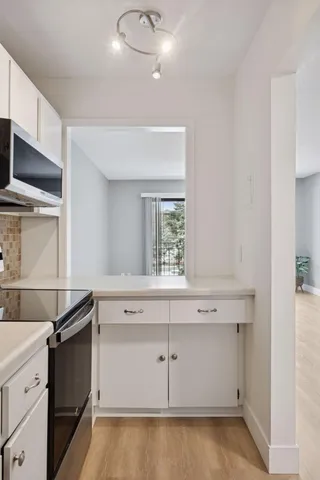 $114,999 | 4120 Parklawn Avenue, Unit 228, Edina, MN 55435