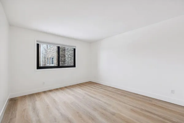 $104,900 | 4120 Parklawn Avenue, Unit 228, Edina, MN 55435