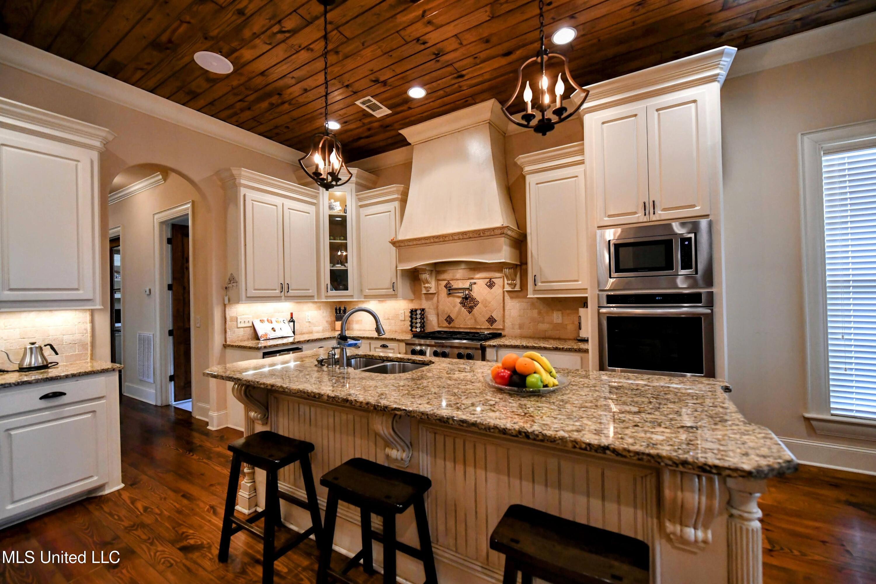 318 Summerville Drive Madison, MS 39110 - Photo 9 of 35 DSC_8236-EDIT