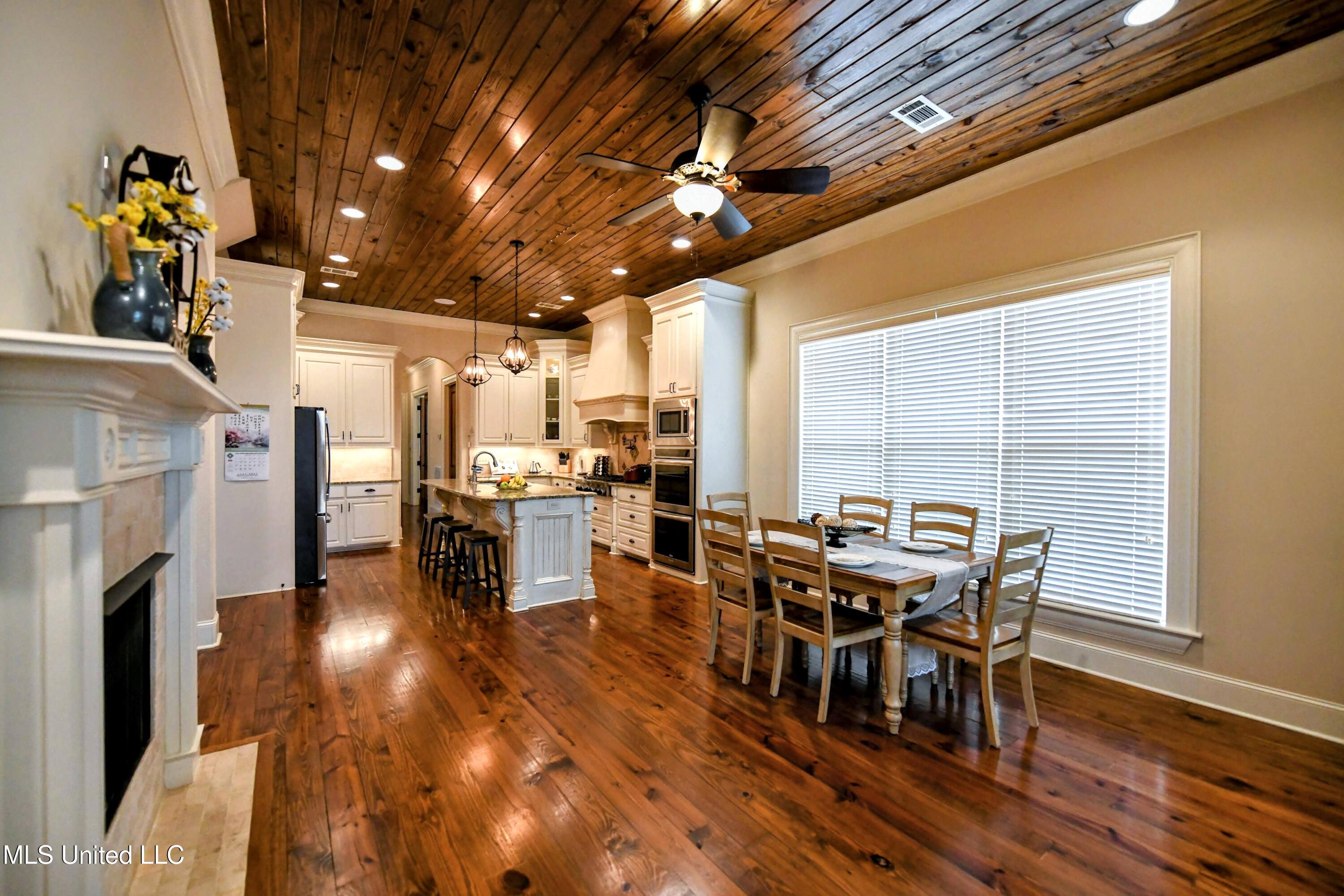 318 Summerville Drive Madison, MS 39110 - Photo 10 of 35 DSC_8230-EDIT