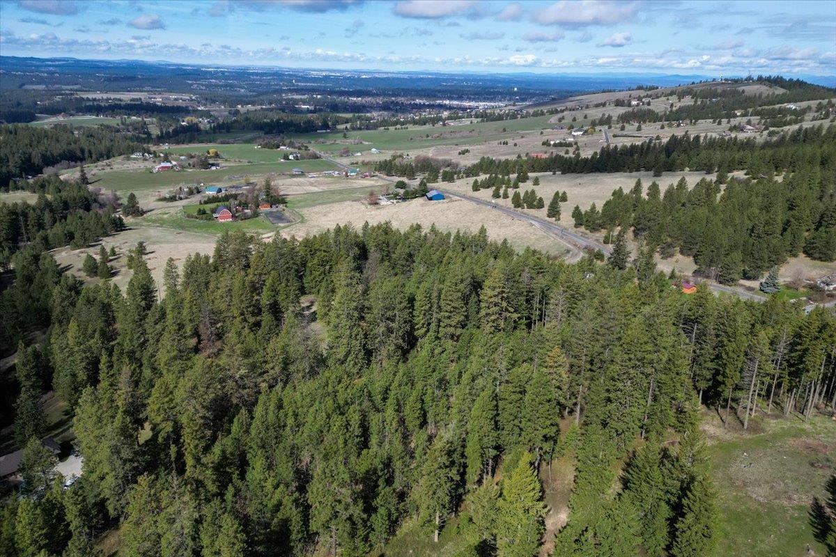 6712 East Jamieson Road Spokane, WA 99223 - Photo 12 of 28