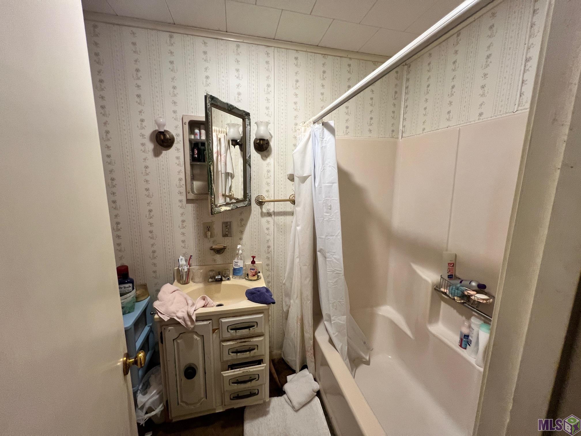 215 Levron Street Houma, LA 70360 - Photo 8 of 11