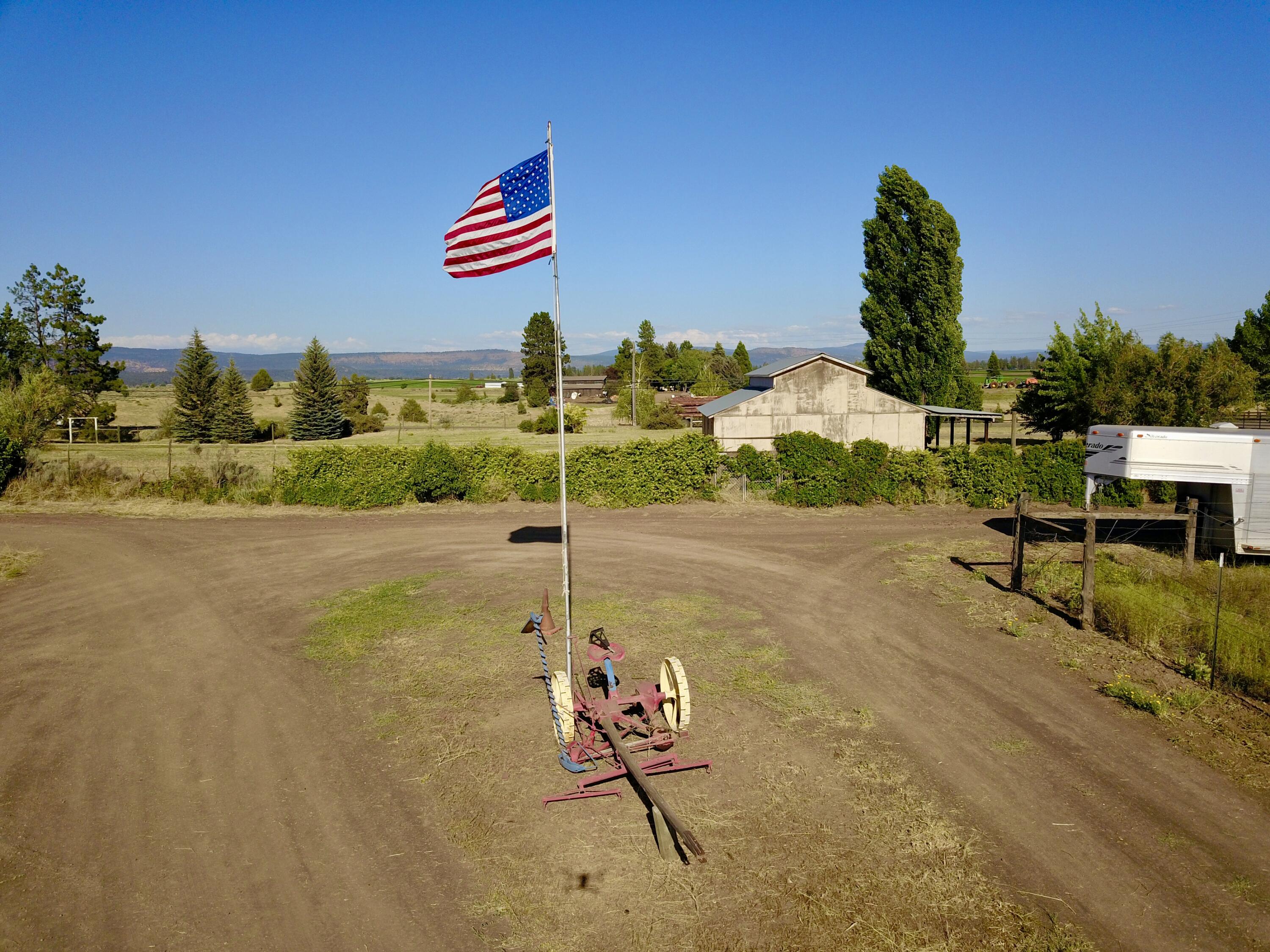 25965 Cir Bell Road Fall River Mills, CA 96028 - Photo 7 of 53 a view of an outdoor space and deck