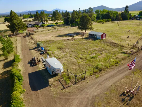 a view of a terrace with sitting area