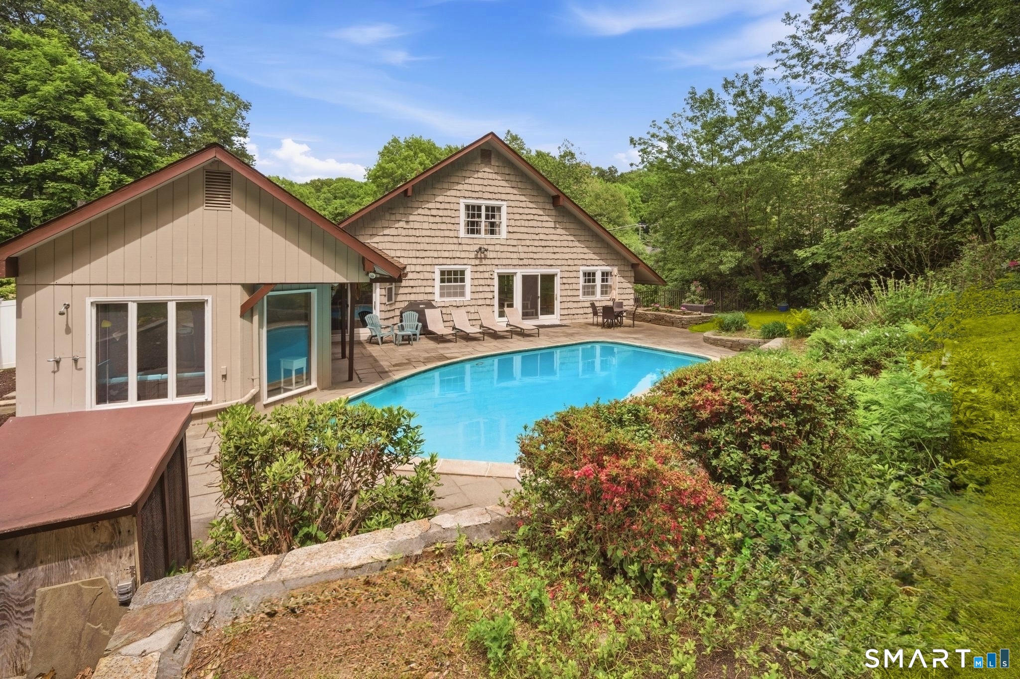 141 Founders Road Glastonbury, CT 06033 - Photo 6 of 40