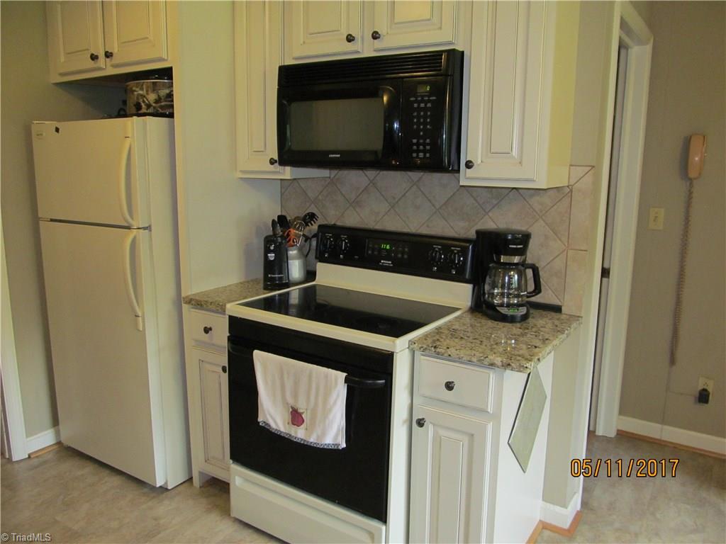 4071 Westfield Road Mount Airy, NC 27030 - Photo 8 of 24 Gallery Image 8