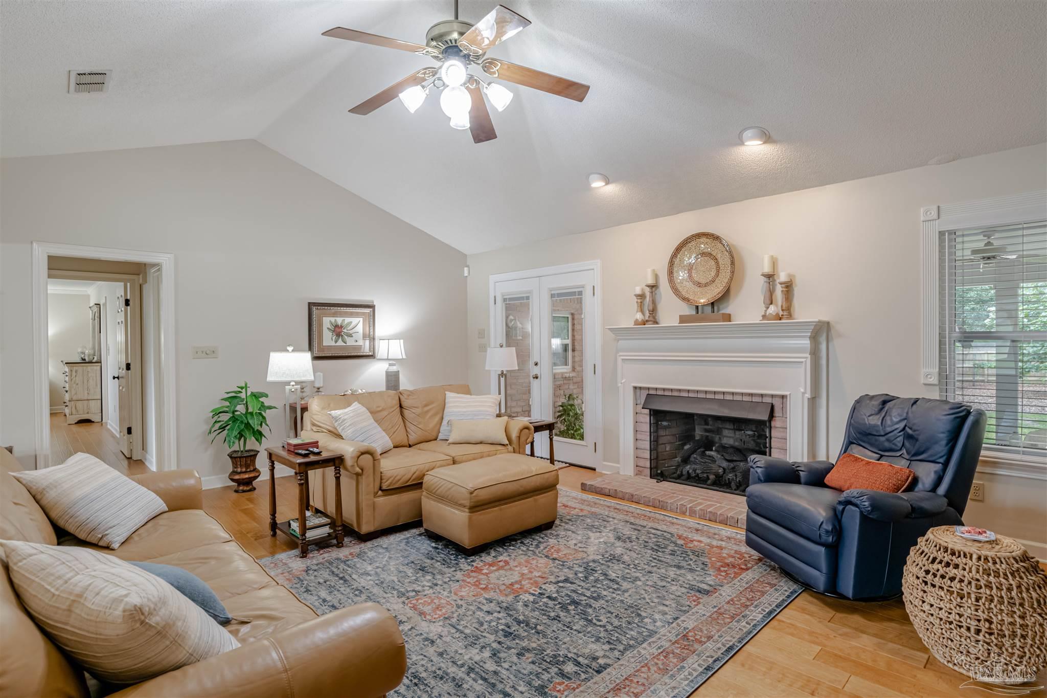 1440 Kings Road Cantonment, FL 32533 - Photo 7 of 42