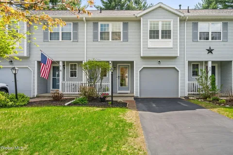 $299,900 | 78 Old Mill Lane, Queensbury, NY 12804