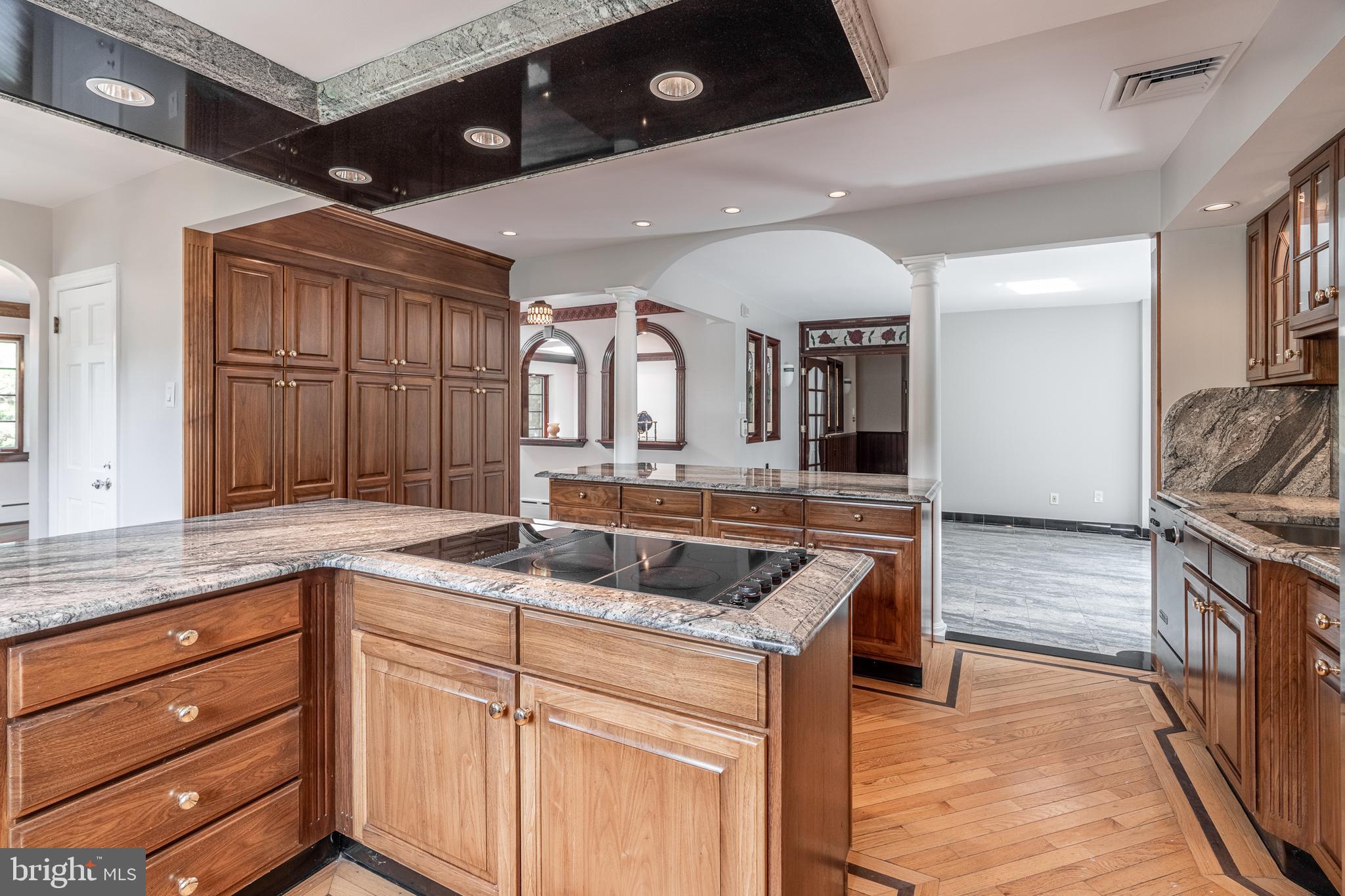 2451 High Road Huntingdon Valley, PA 19006 - Photo 20 of 68 Kitchen