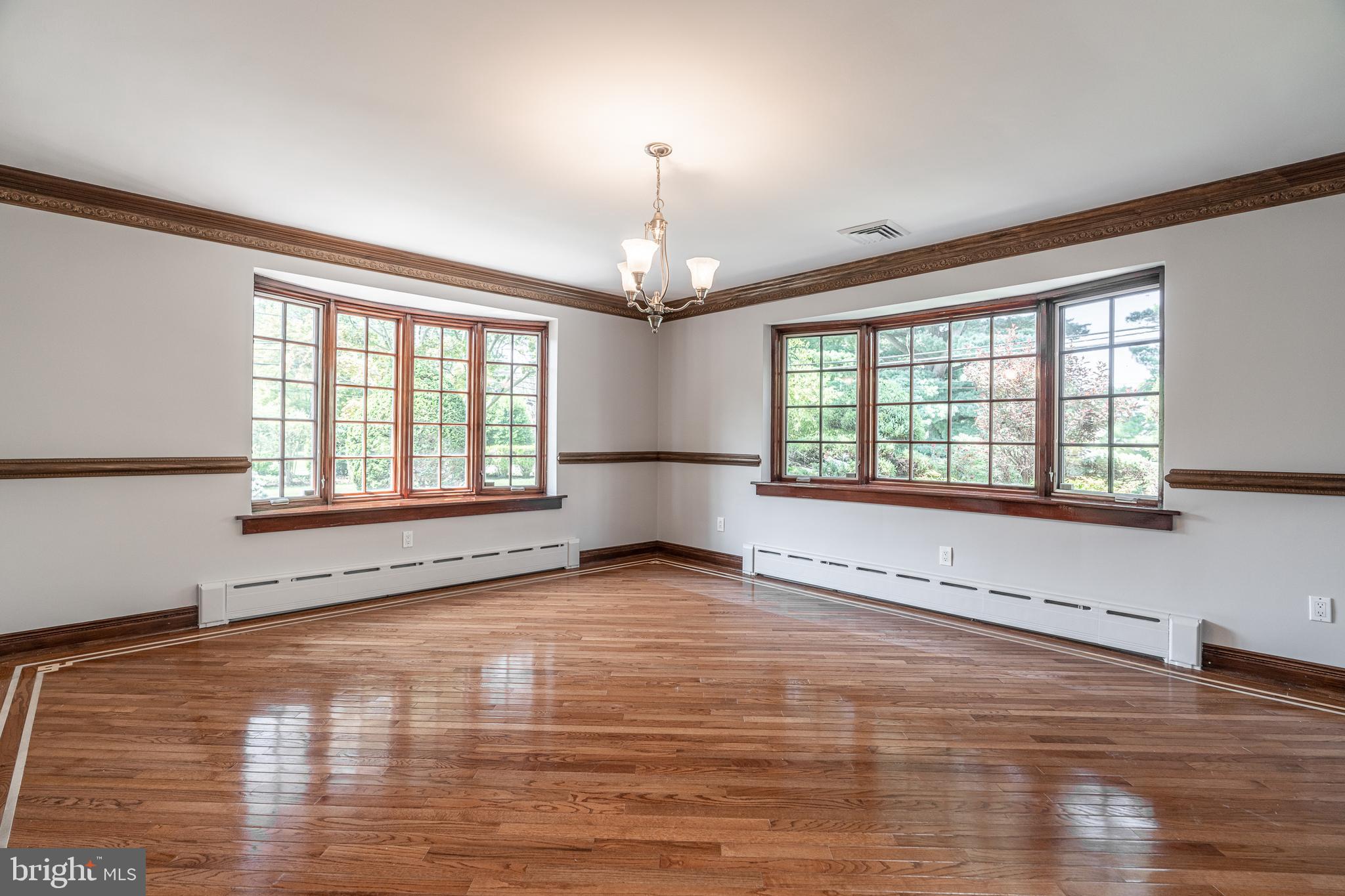 2451 High Road Huntingdon Valley, PA 19006 - Photo 30 of 68 Dining Room