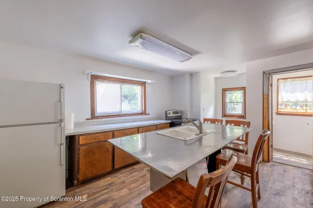 $187,500 | 116 Dunmore Street, Throop, PA 18512