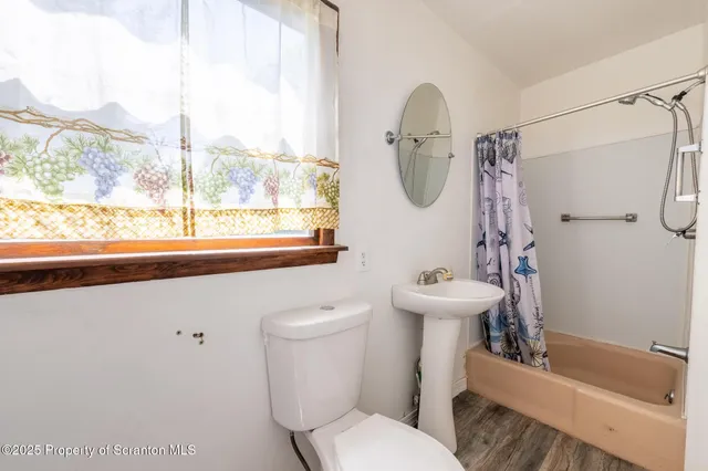 $187,500 | 116 Dunmore Street, Throop, PA 18512