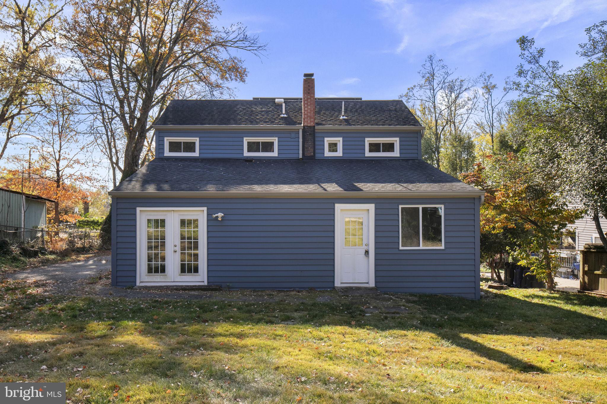 3424 Spring Drive Alexandria, VA 22306 - Photo 46 of 52 a view of a house with a yard