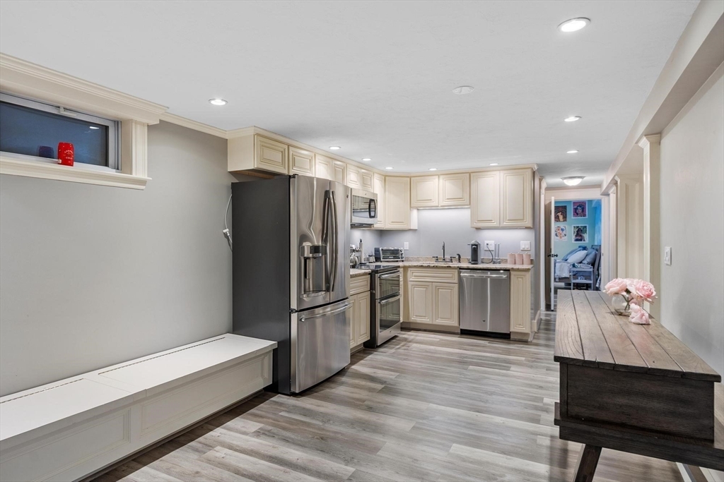 3 Didio Drive Swampscott, MA 01907 - Photo 21 of 42