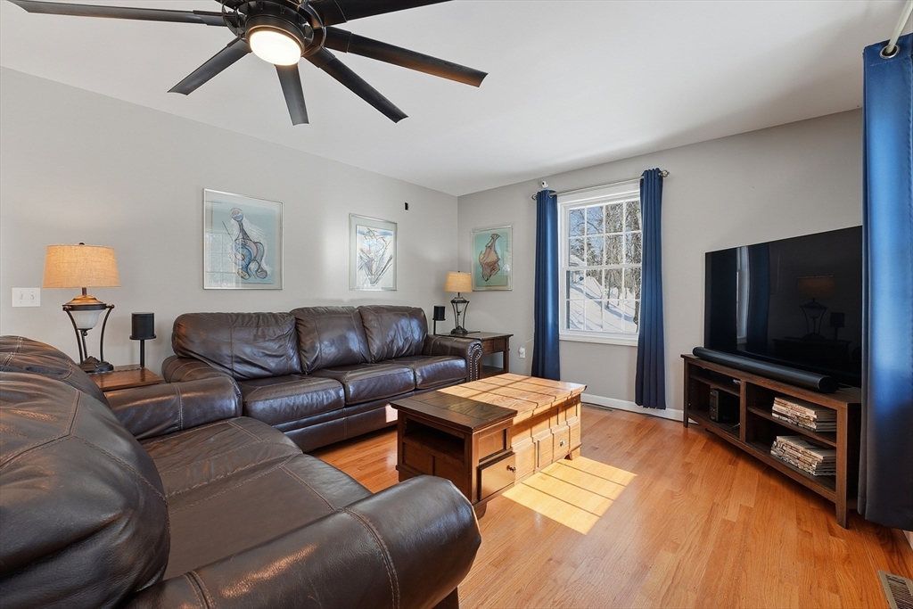 18 Riverton Road Springfield, MA 01109 - Photo 13 of 41