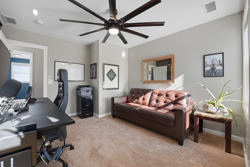 18 Riverton Road Springfield, MA 01109 - Photo 24 of 41