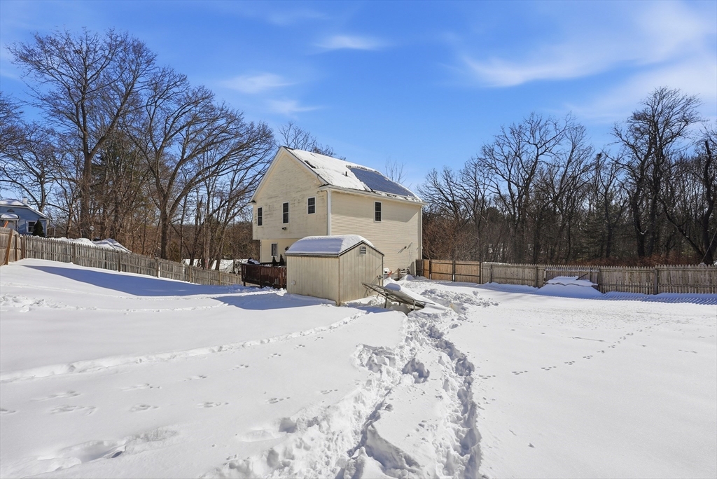 18 Riverton Road Springfield, MA 01109 - Photo 8 of 41