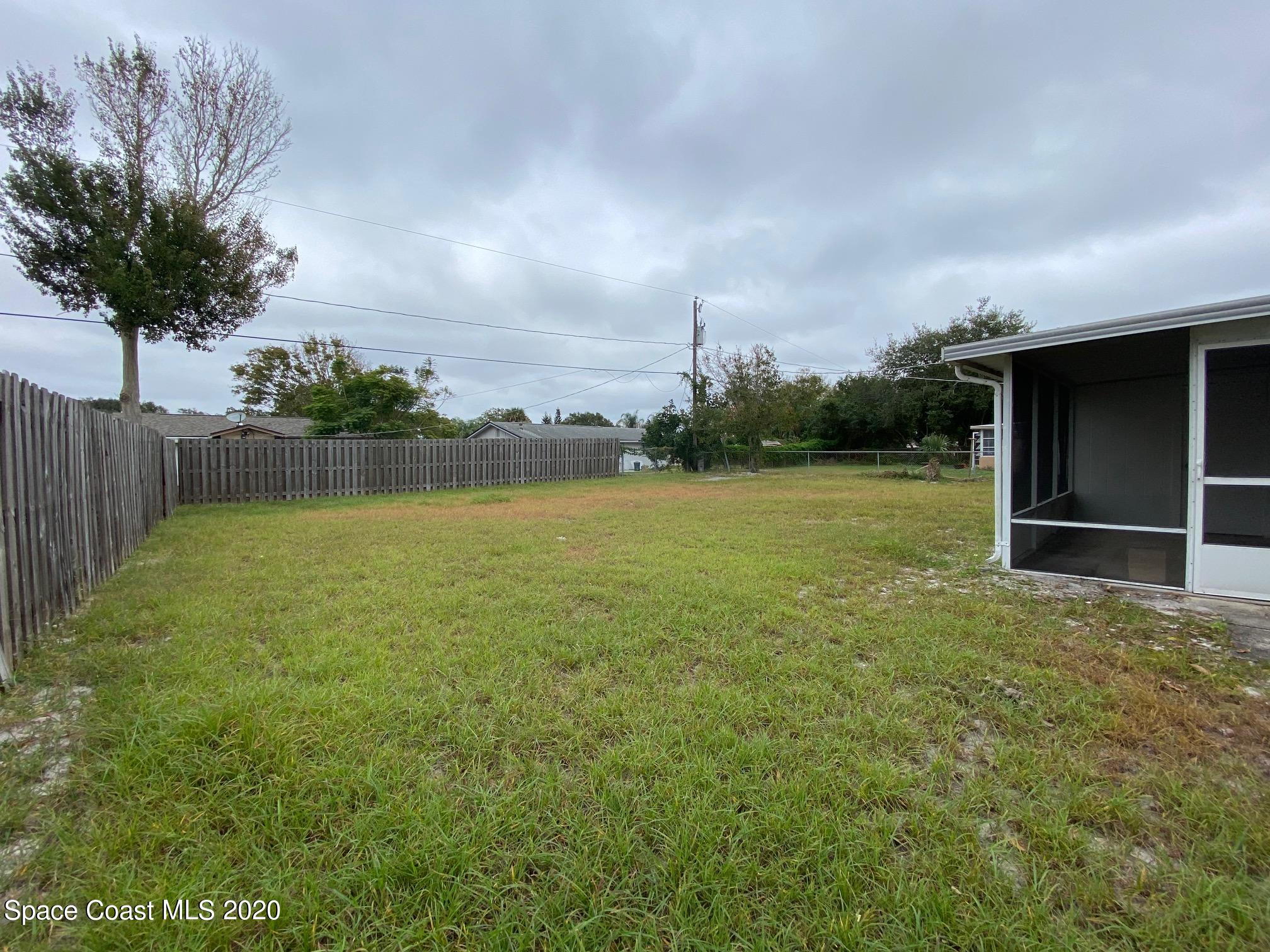 2790 Locksley Road Melbourne, FL 32935 - Photo 14 of 17 Back yard 1