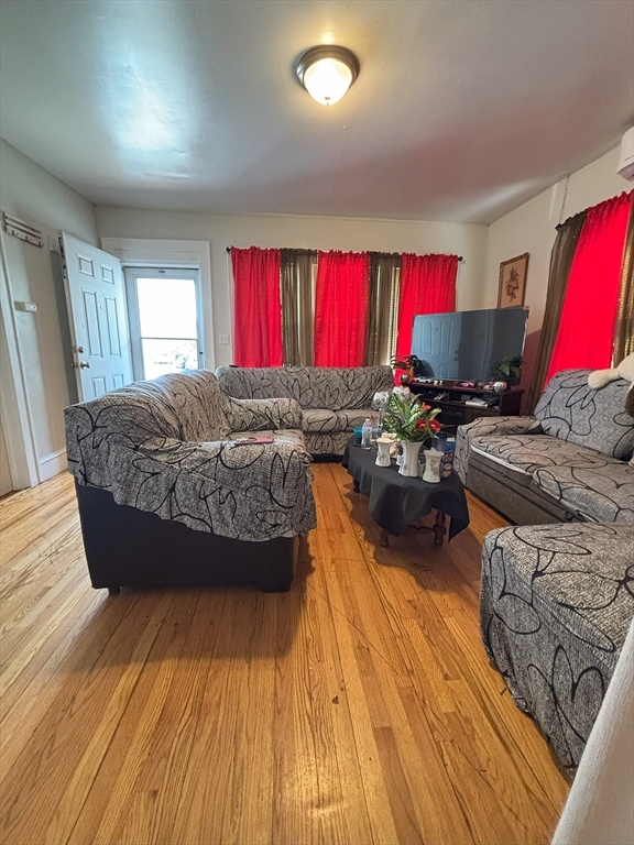 230-232 Oakland Street Springfield, MA 01108 - Photo 10 of 15 Gallery Image 10