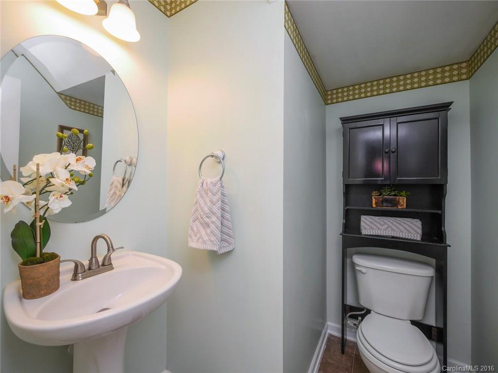 10608 Gold Pan Road Charlotte, NC 28215 - Photo 11 of 24 Gallery Image 11