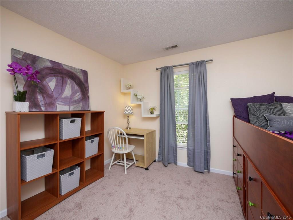 10608 Gold Pan Road Charlotte, NC 28215 - Photo 16 of 24 Gallery Image 16