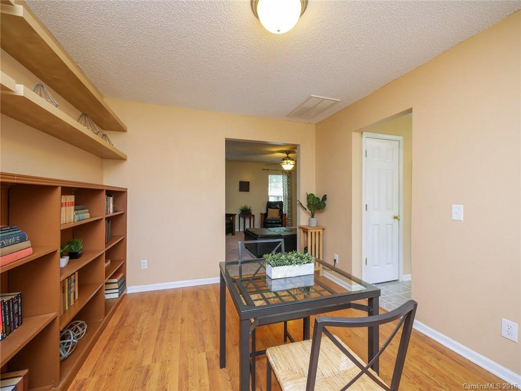 10608 Gold Pan Road Charlotte, NC 28215 - Photo 10 of 24 Gallery Image 10