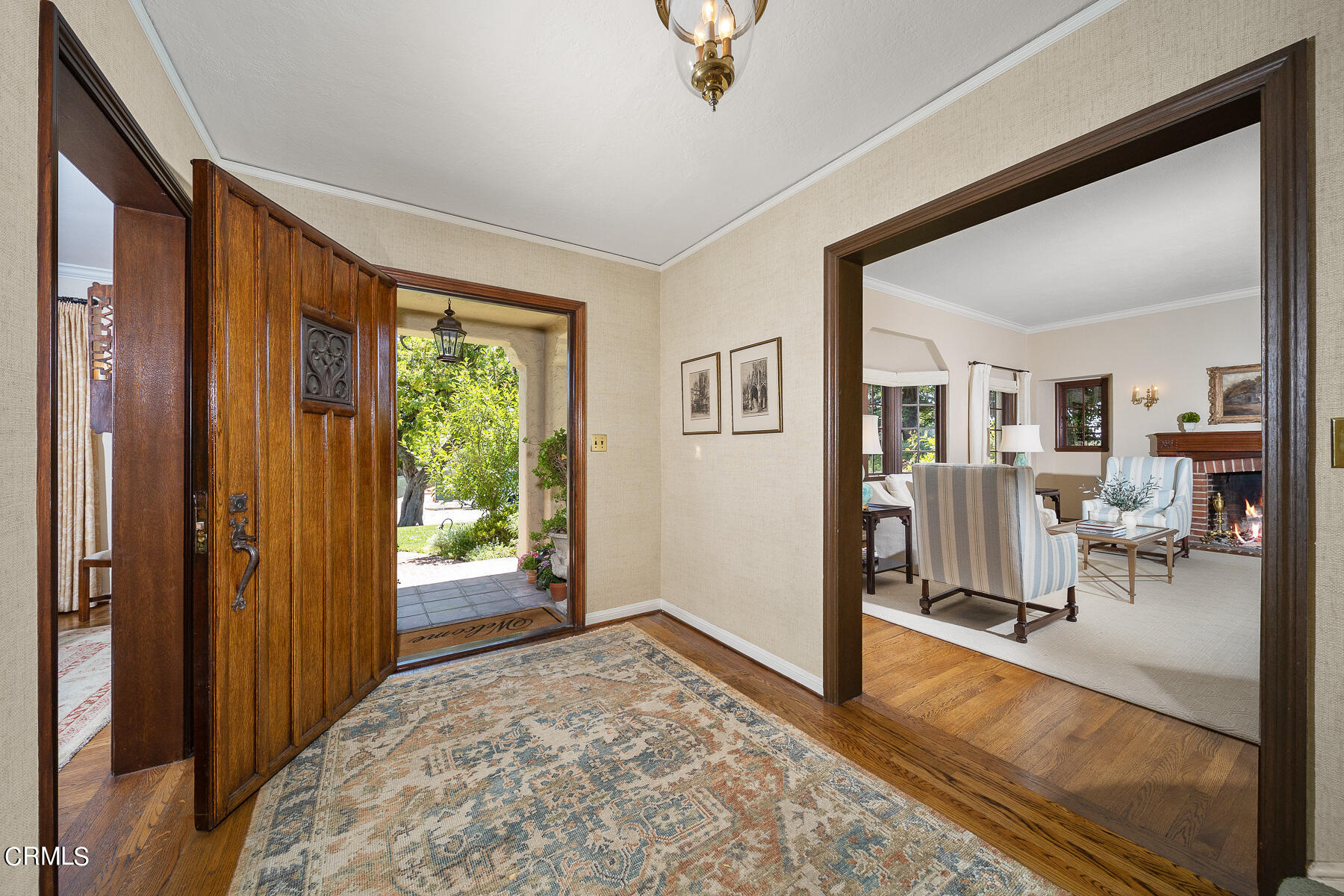 425 Prospect Circle South Pasadena, CA 91030 - Photo 3 of 19 a view of a livingroom with furniture and a window