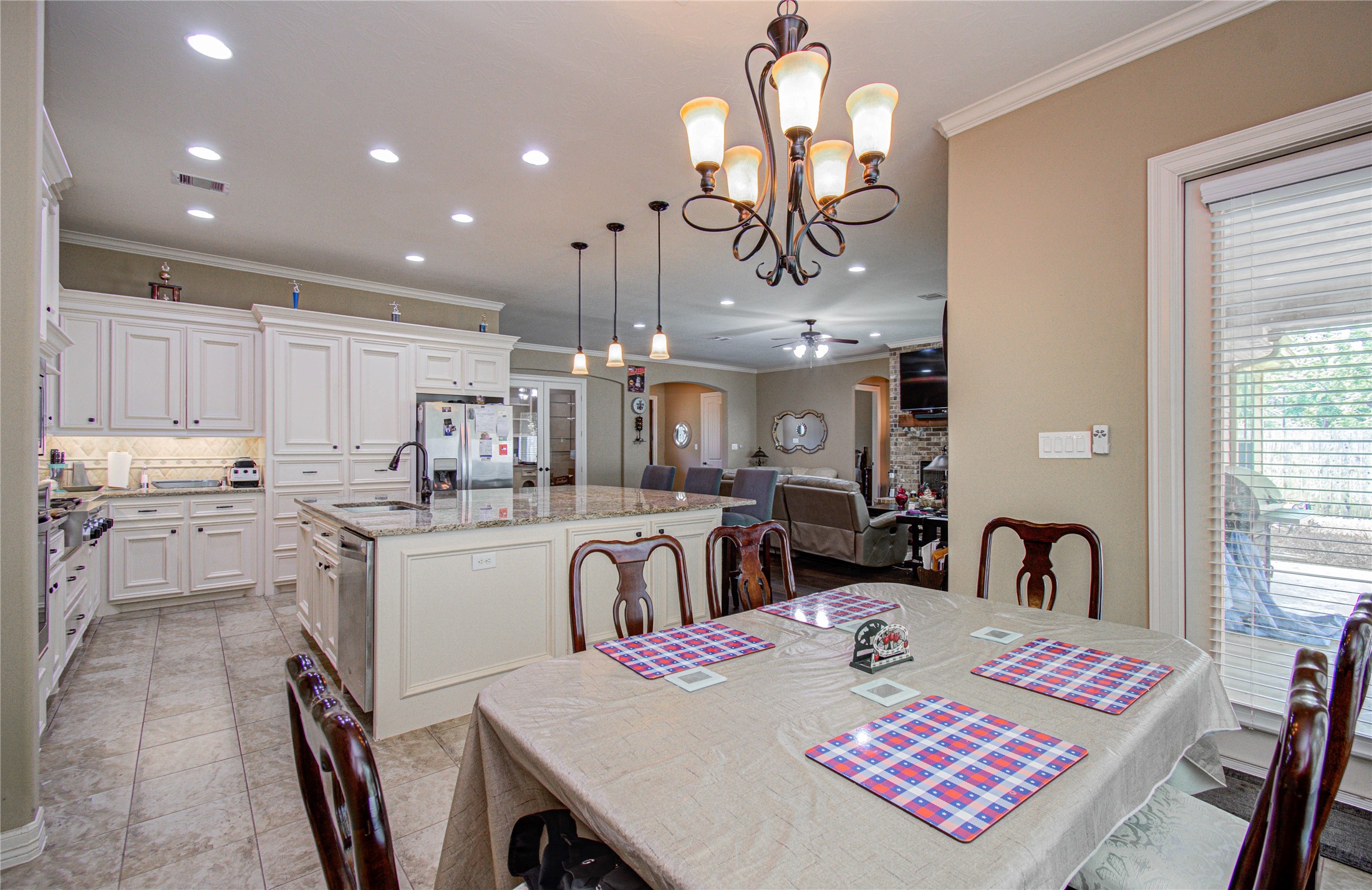 314 Martin Luther King Road Ames, TX 77575 - Photo 11 of 40 Gallery Image 11