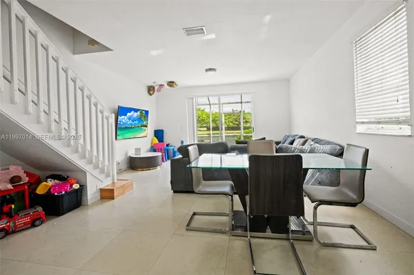 $3,900 | 3676 San Simeon Circle, Weston, FL 33331
