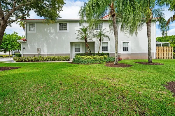 $3,900 | 3676 San Simeon Circle, Weston, FL 33331