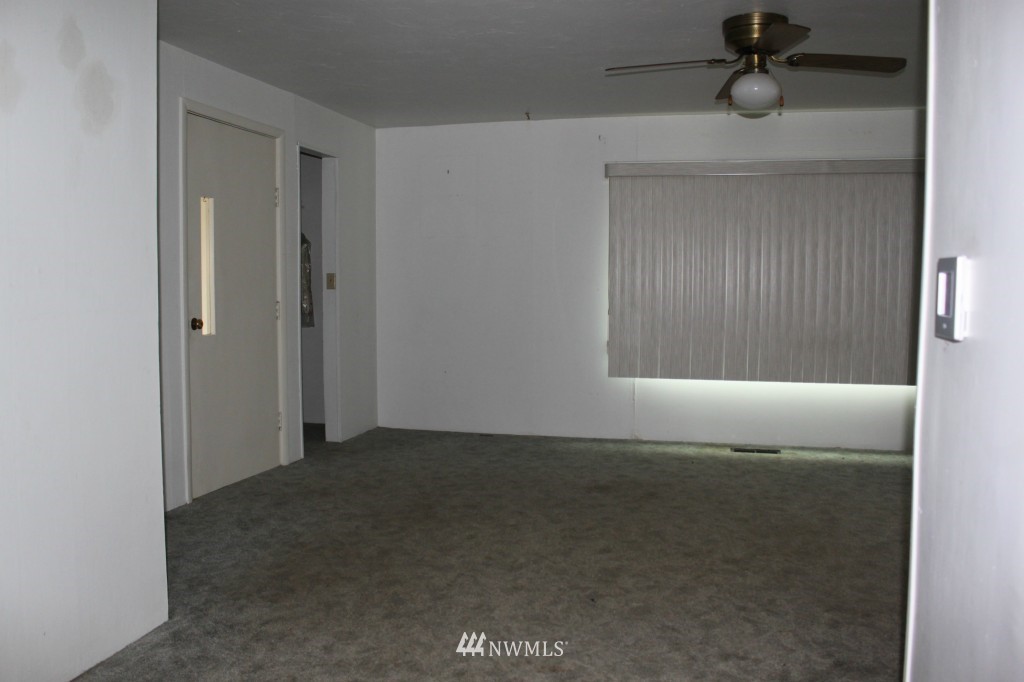 1936 East Pole Road Everson, WA 98247 - Photo 7 of 22 Gallery Image 7