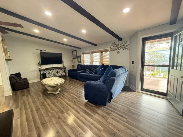 $99,000 | 588 Hickory Glen Road, Matteson, IL 60443